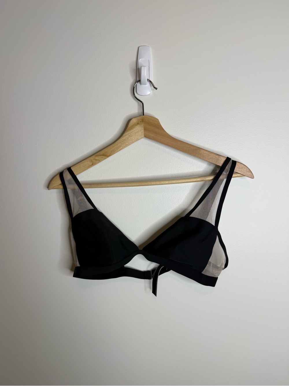 Victoria's Secret Black Sheer-Panel Bralette size medium